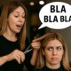 Parrucchiera che parla senza sosta mentre taglia i capelli, con fumetto “BLA BLA BLA”, e cliente infastidita.