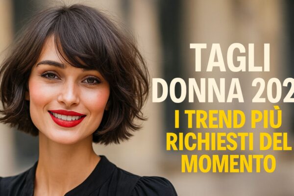 Donna con caschetto mosso e frangia leggera, esempio di taglio di tendenza 2025.