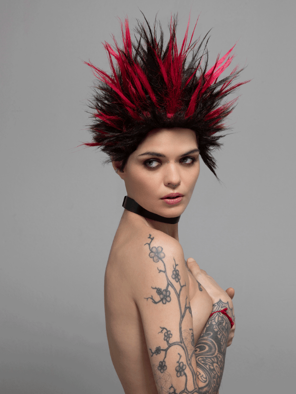 CHROMATICA VISION – Rosso e nero CHROMATICA VISION di Matteo Susini, look rosso e nero punk