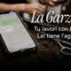 Smartphone con conversazione WhatsApp accanto a forbici professionali in un salone, con logo La Garzona e claim sull’agenda.