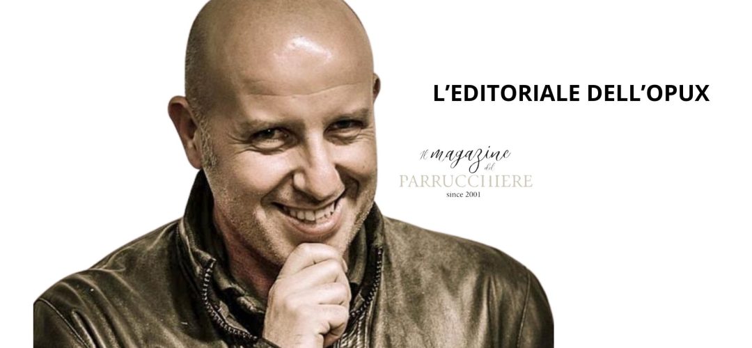 Alberto Montecroci sorride nell’immagine di apertura dell’editoriale de Il Magazine del Parrucchiere.